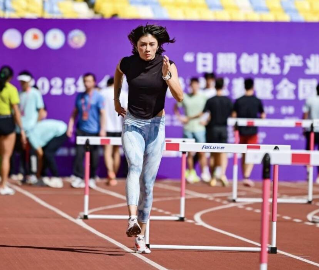 src, 吴艳妮此前 src, 吴艳妮此前