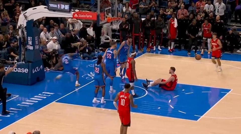 发挥给了杨, 断并命中, 而本场比赛 发挥给了杨, 断并命中, 而本场比赛